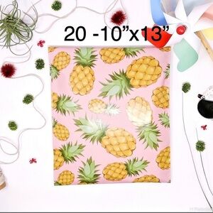 4/$20 -20 Pineapple poly mailers 10”x13”